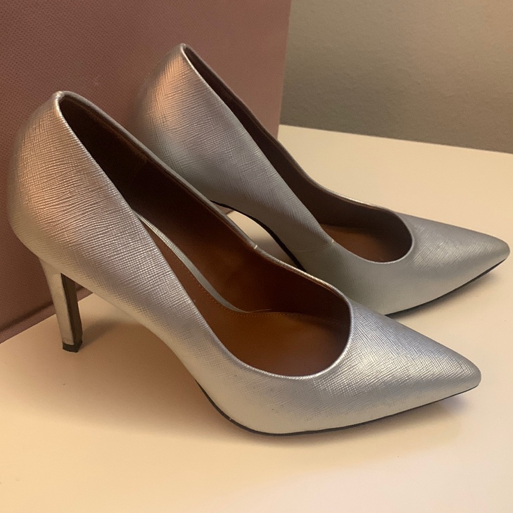 Christian Siriano for Payless Size 9 Silver Heel